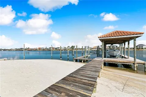 $1,325,000 | 1113 Lakeshore Boulevard, Slidell, LA 70461