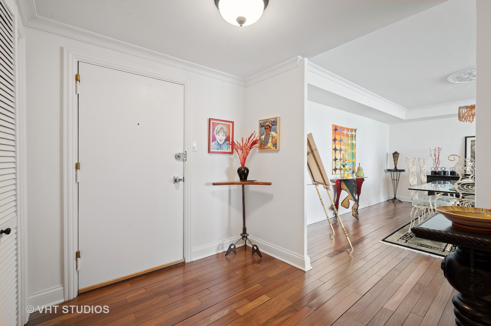 1616 Sheridan Road, Unit 10C Wilmette, IL 60091 - Photo 3 of 15 a view of a room with gym equipment