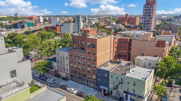 $3,675 | 444 Graham Avenue, Unit 2A | Williamsburg