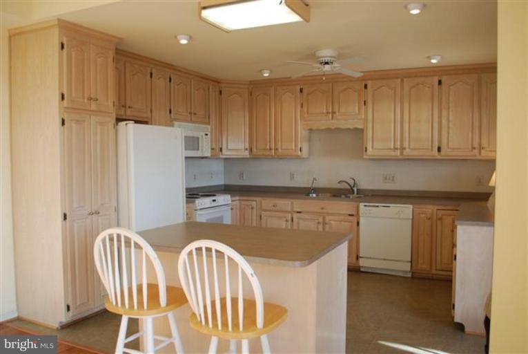 5222 David Greene Road Cambridge, MD 21613 - Photo 25 of 30 Kitchen
