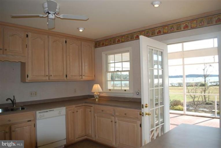 5222 David Greene Road Cambridge, MD 21613 - Photo 28 of 30 Kitchen #2