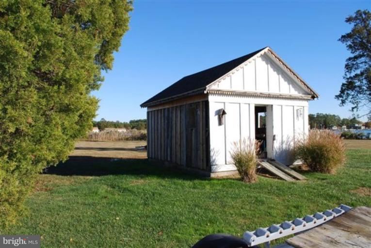 5222 David Greene Road Cambridge, MD 21613 - Photo 9 of 30 Shed
