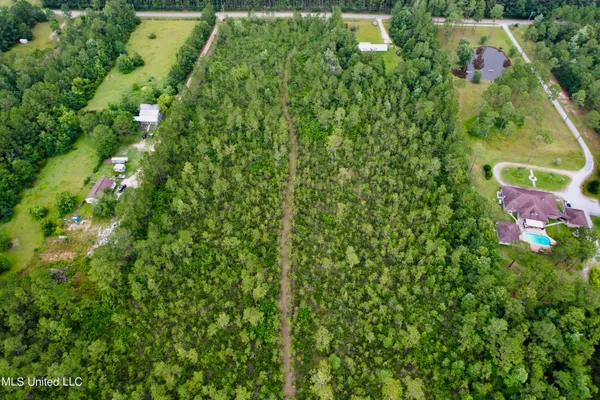 $95,500 | 20431 Robinson Road, Gulfport, MS 39503