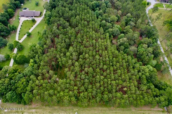 $95,500 | 20431 Robinson Road, Gulfport, MS 39503