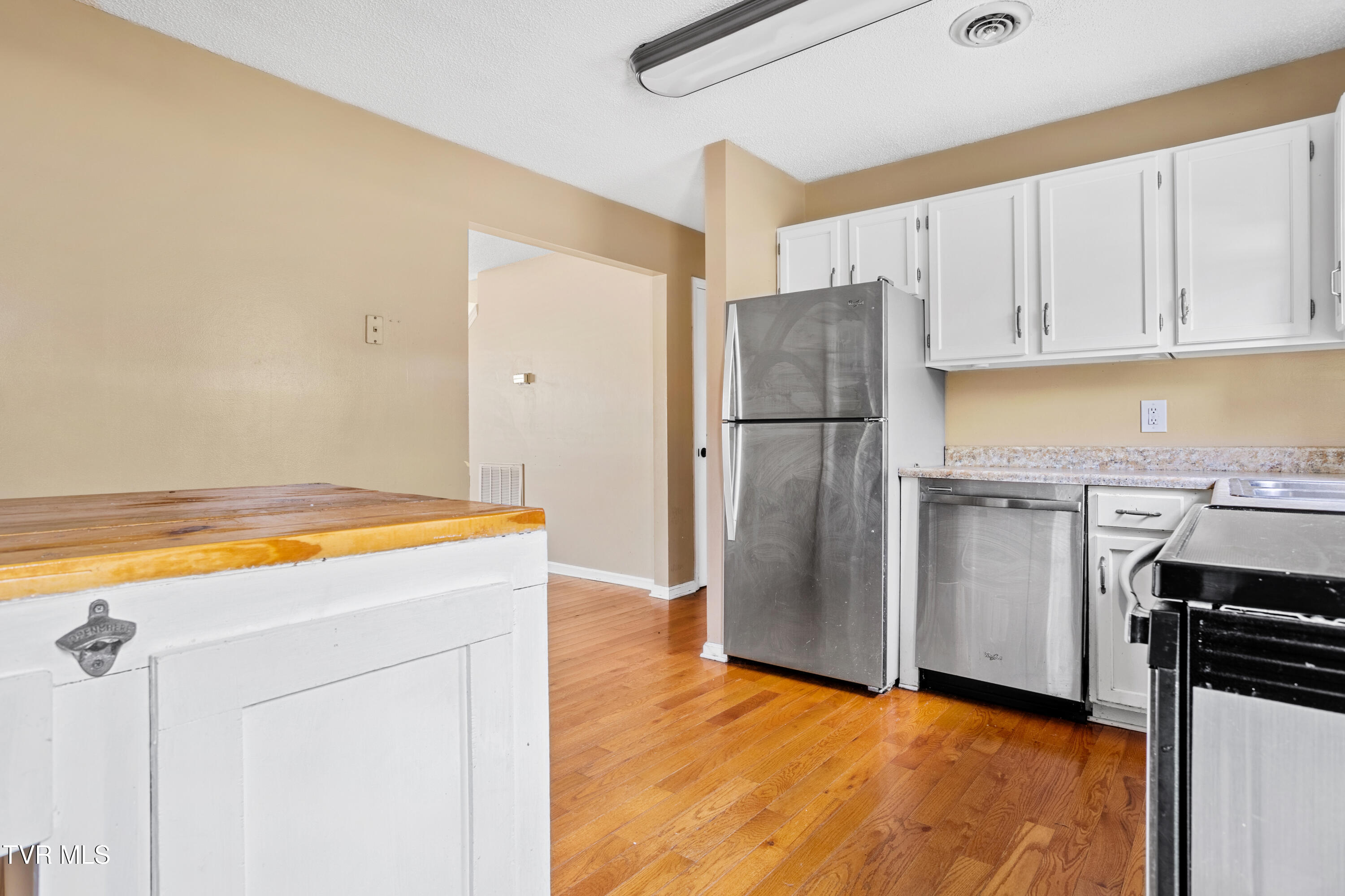 1077 Gray Station Road Gray, TN 37615 - Photo 24 of 39 177A3596-HDR
