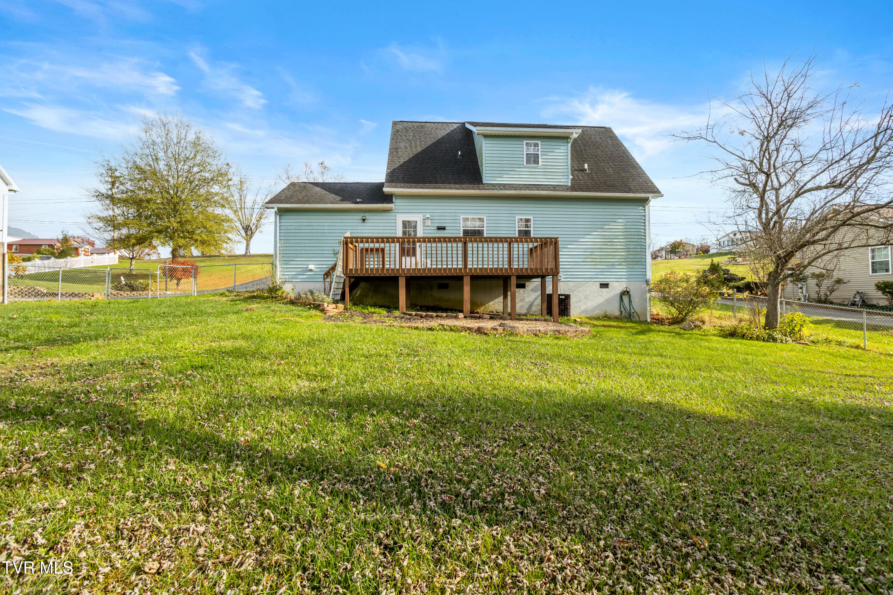 1077 Gray Station Road Gray, TN 37615 - Photo 8 of 39 177A3532-HDR