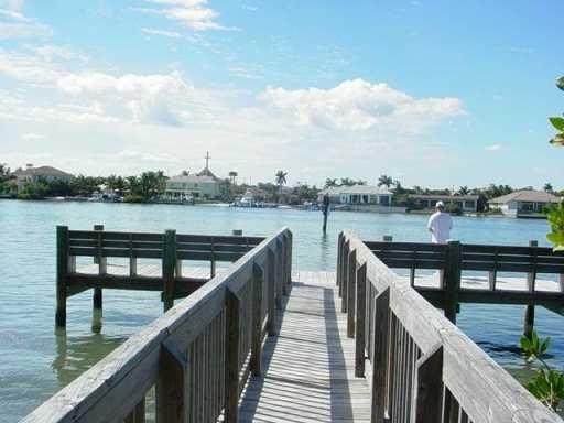 19670 South Beach Road, Unit 301A Jupiter, FL 33469 - Photo 20 of 24 Seawatch day dock on Intrac