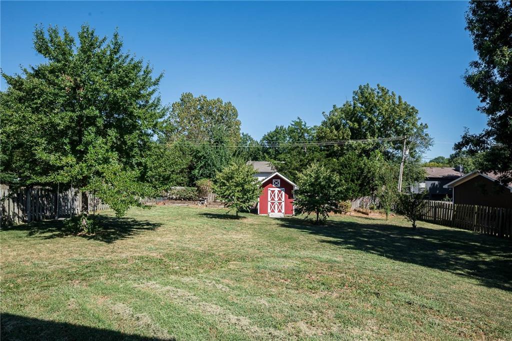 1104 Wagon Wheel Road Lawrence, KS 66049 - Photo 33 of 39 Gallery Image 33