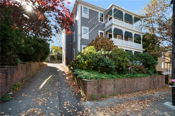 $2,300 | 45 Olney Street, Unit 2, Providence, RI 02906