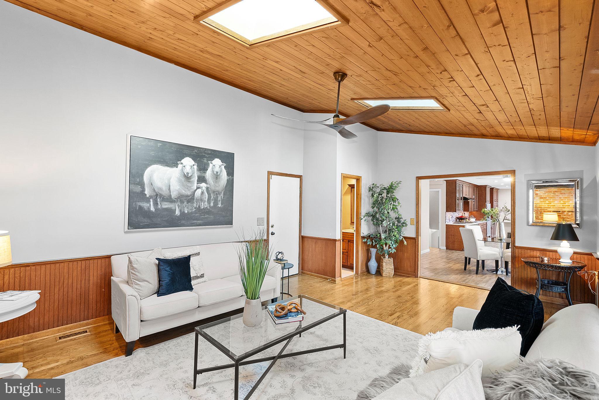 16250 Whitehaven Road Silver Spring, MD 20906 - Photo 6 of 87 Oh so cozy and warm!