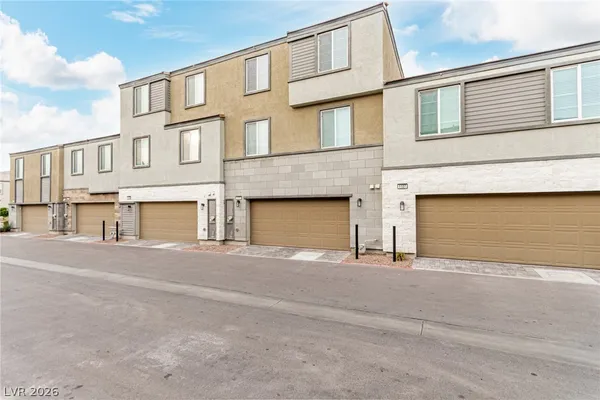 $440,000 | 1111 Heliodor Avenue, Henderson, NV 89011