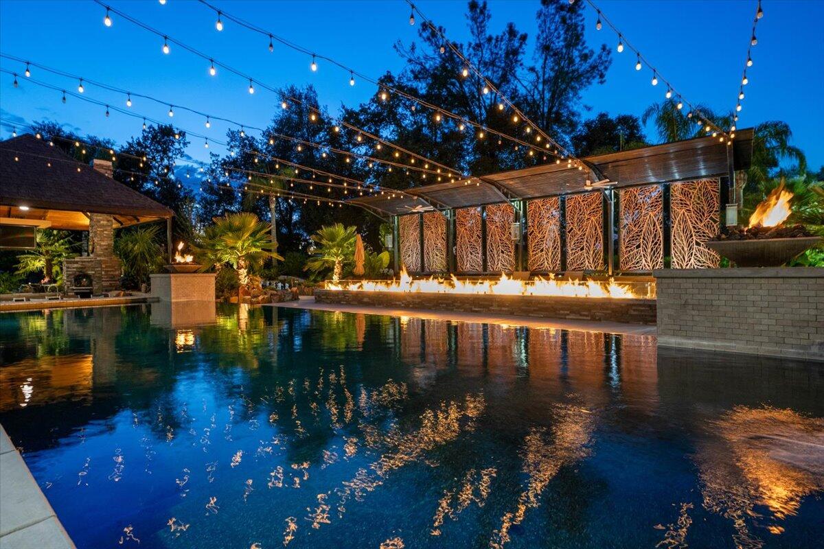 19580 Mockingbird Lane Redding, CA 96002 - Photo 204 of 216 a view of a lake