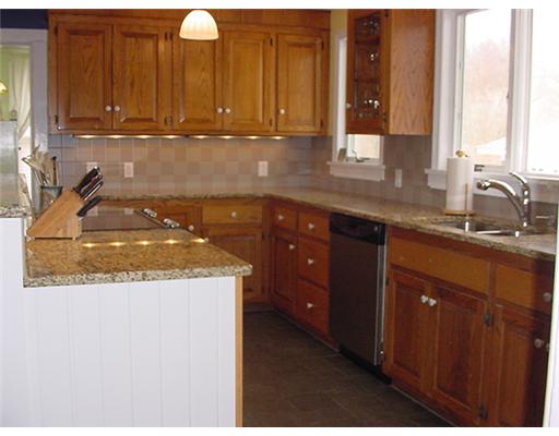 66 Shore Road Westerly, RI 02891 - Photo 7 of 12 Kitchen.