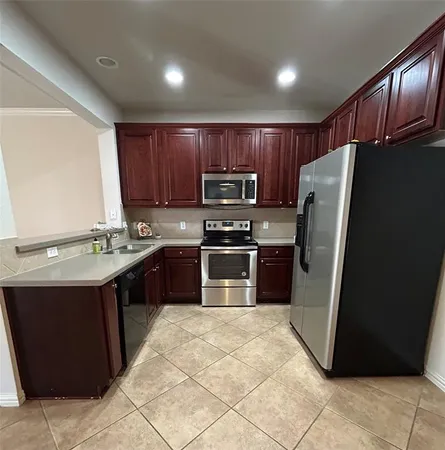 $2,400 | 2202 Carlisle Street, Bedford, TX 76021