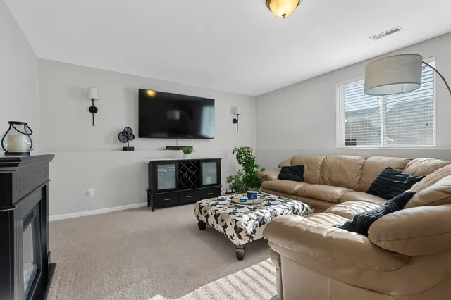 $289,999 | 1327 Gardner Pond Lane, Vicksburg, MI 49097