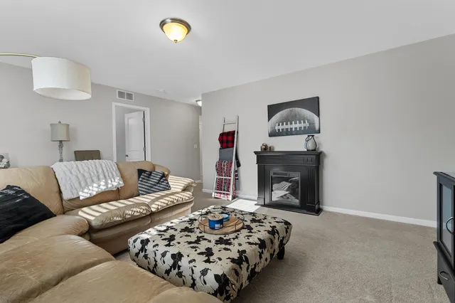 $289,999 | 1327 Gardner Pond Lane, Vicksburg, MI 49097