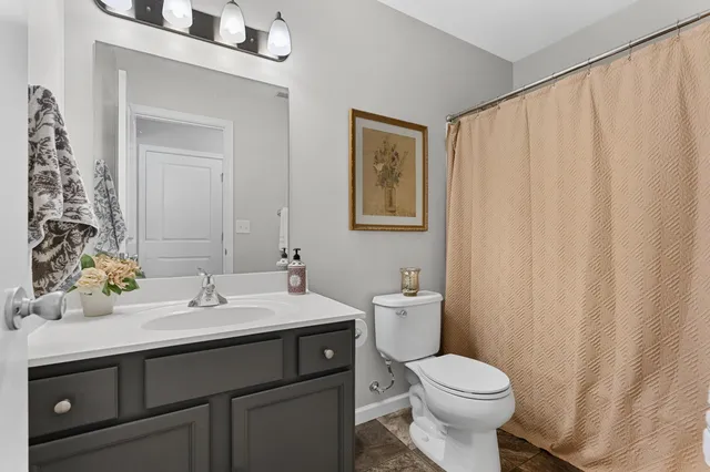 $289,999 | 1327 Gardner Pond Lane, Vicksburg, MI 49097