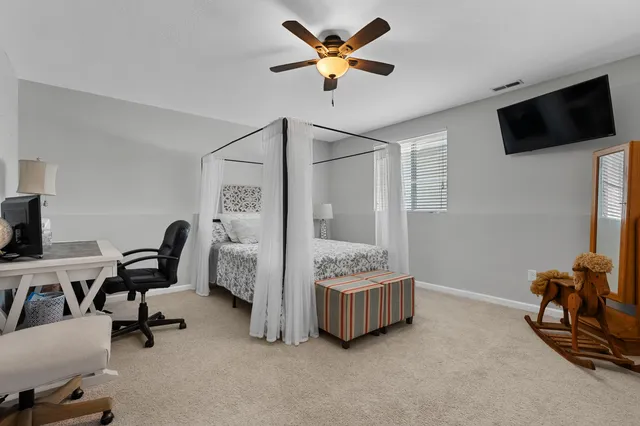 $289,999 | 1327 Gardner Pond Lane, Vicksburg, MI 49097