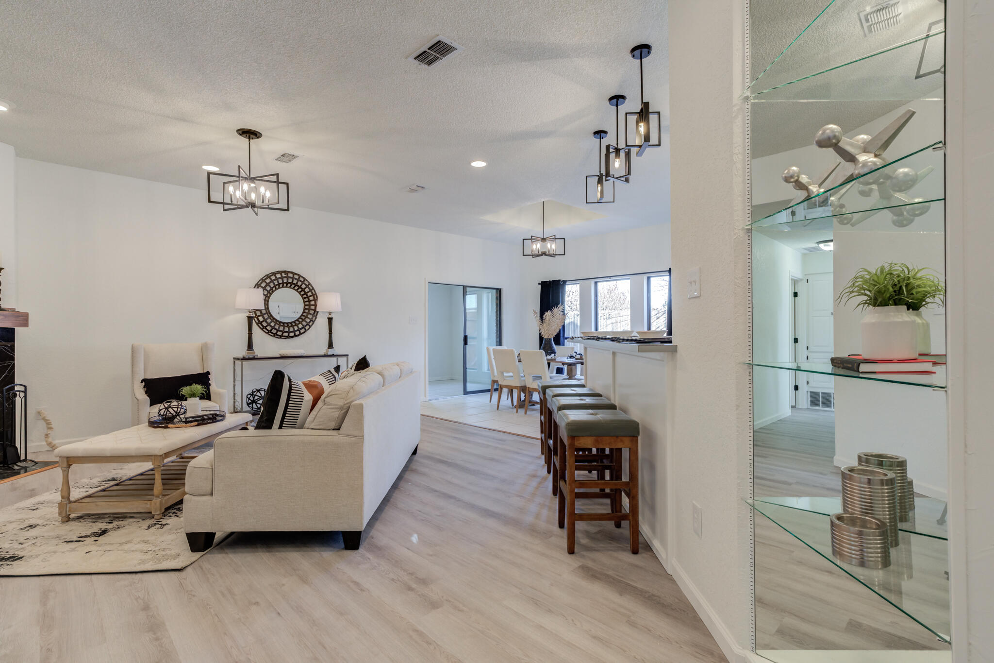 3602 101st Street Lubbock, TX 79423 - Photo 13 of 51 a living room with furniture