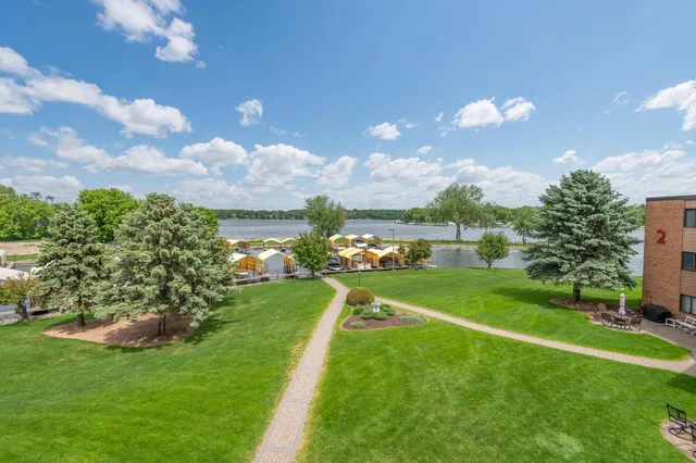 $409,900 | 5430 3 Points Boulevard, Unit 131, Mound, MN 55364