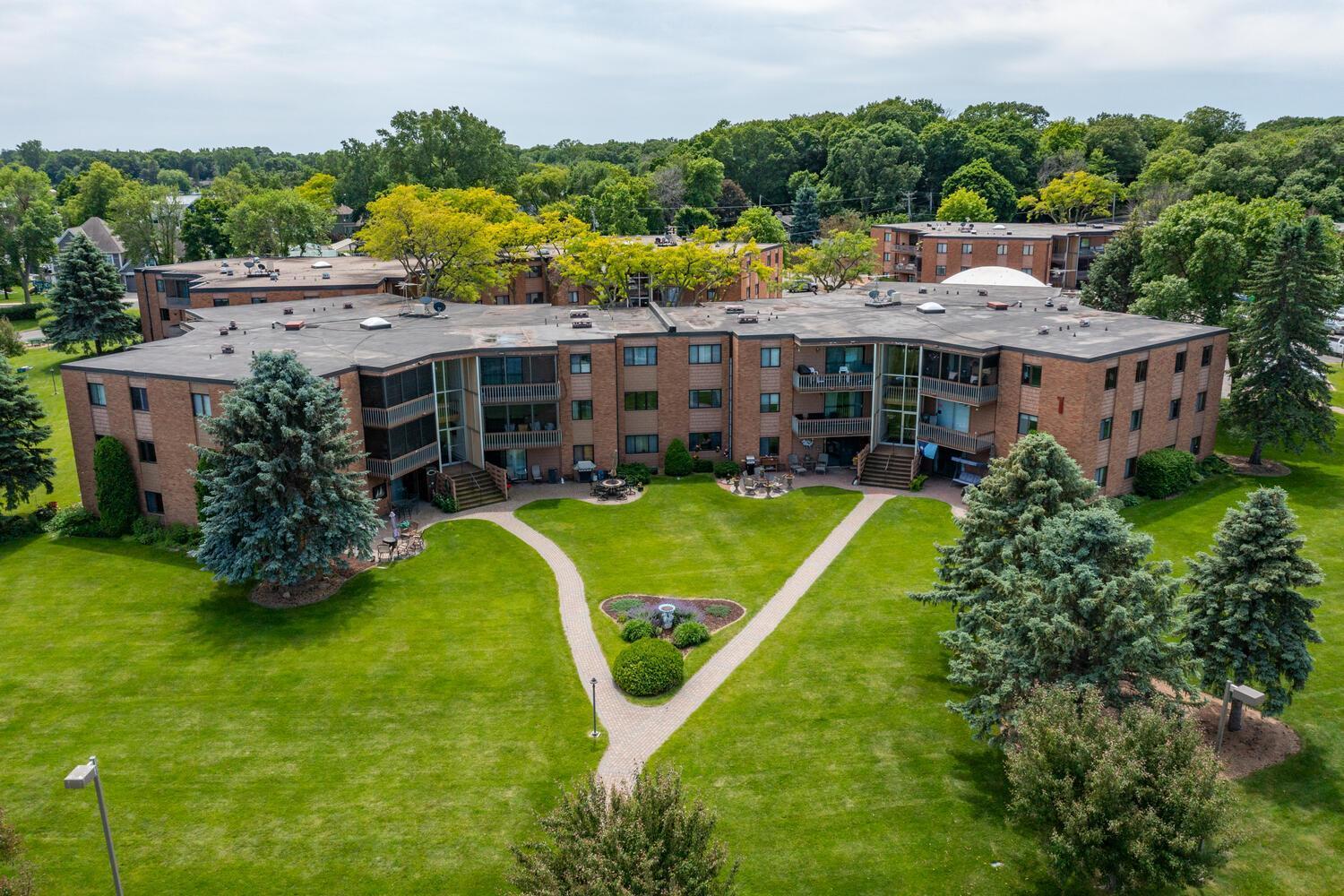 5430 3 Points Boulevard, Unit 131 Mound, MN 55364 - Photo 37 of 41