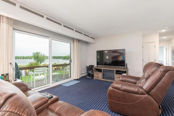 $409,900 | 5430 3 Points Boulevard, Unit 131, Mound, MN 55364