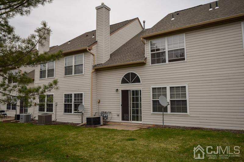 342 Lunar Road Piscataway, NJ 08854 - Photo 4 of 17 a front view of a house with a garden