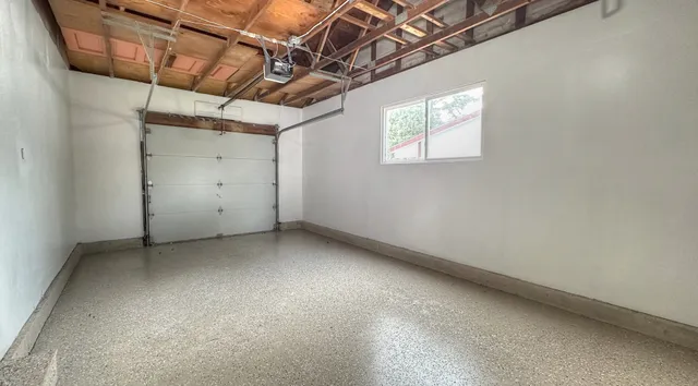 $339,000 | 600 Sussex Lane, Crystal Lake, IL 60014