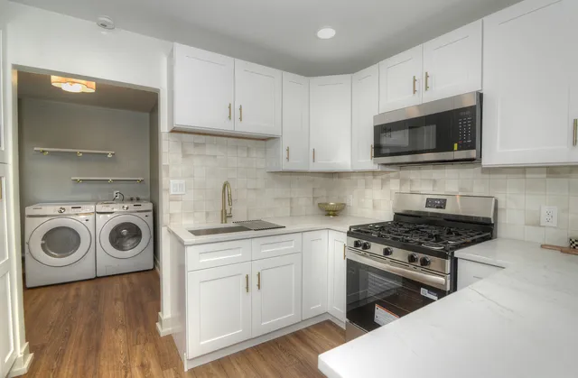 $339,000 | 600 Sussex Lane, Crystal Lake, IL 60014