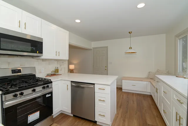 $339,000 | 600 Sussex Lane, Crystal Lake, IL 60014