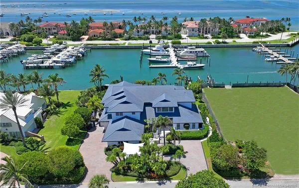 $14,995,888 | 6819 Southeast South Marina Way, Jensen Beach, FL 34957