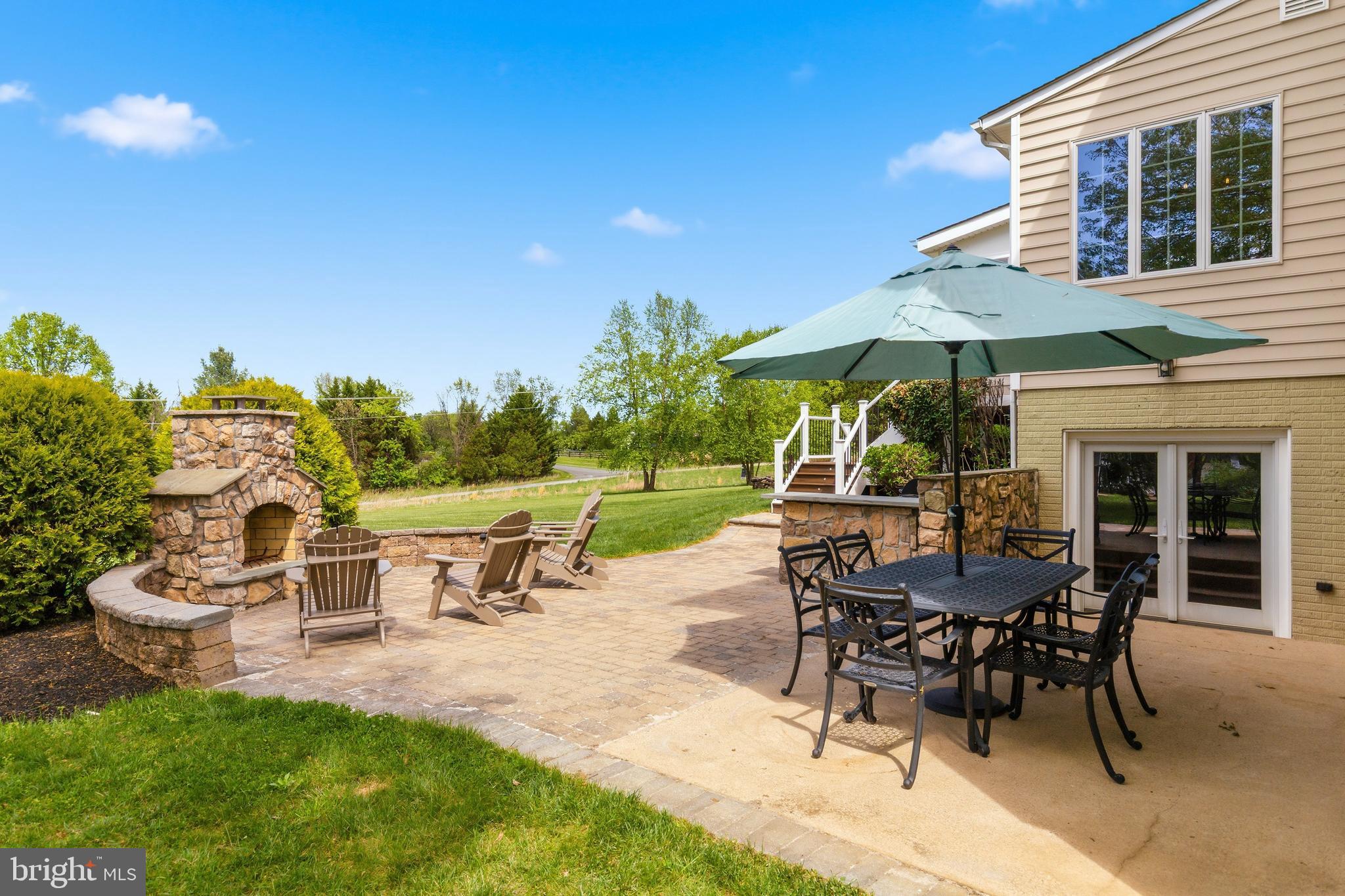 16527 Hampton Road Hamilton, VA 20158 - Photo 6 of 56 Patio with Fireplace