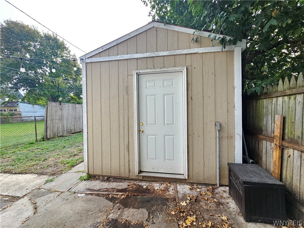 170 16th Street Buffalo, NY 14213 - Photo 26 of 29 Finished Shed
