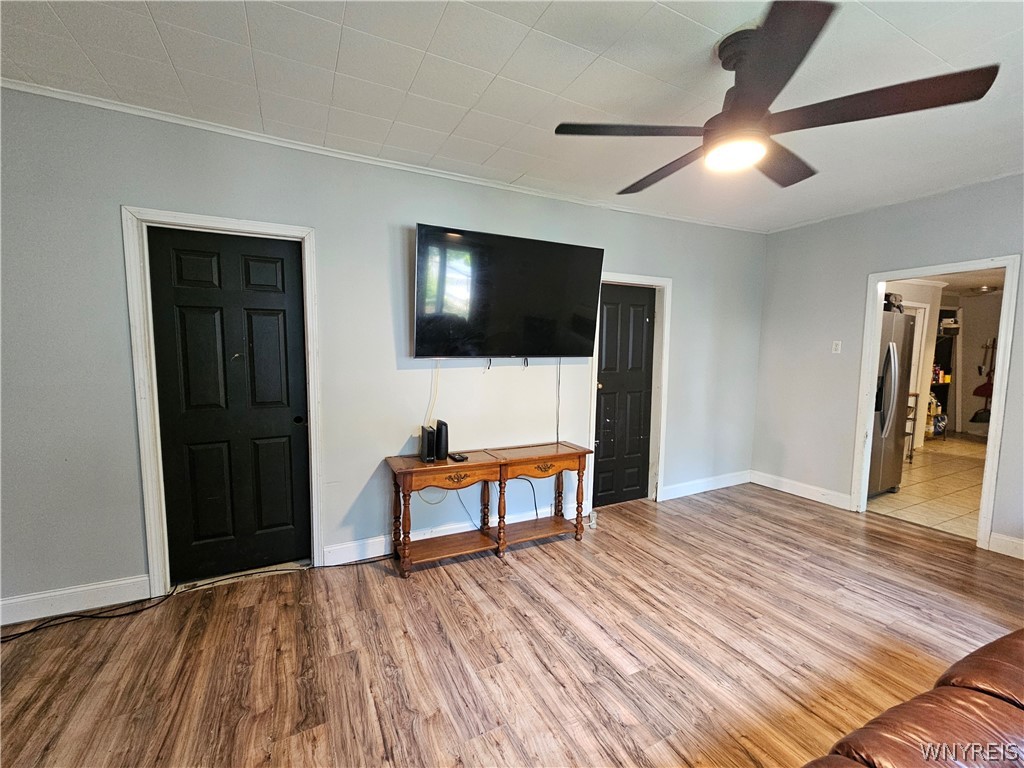 170 16th Street Buffalo, NY 14213 - Photo 6 of 29 Front Unit Living Room