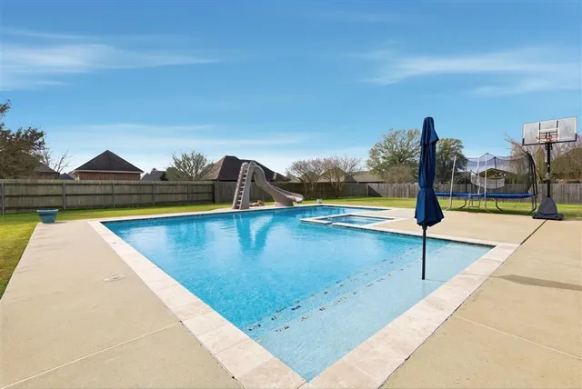 $485,000 | 1729 North Woodland Forest Drive, Lake Charles, LA 70611