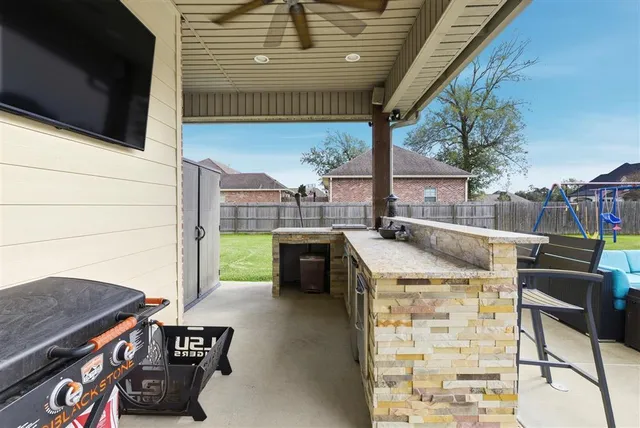 $485,000 | 1729 North Woodland Forest Drive, Lake Charles, LA 70611