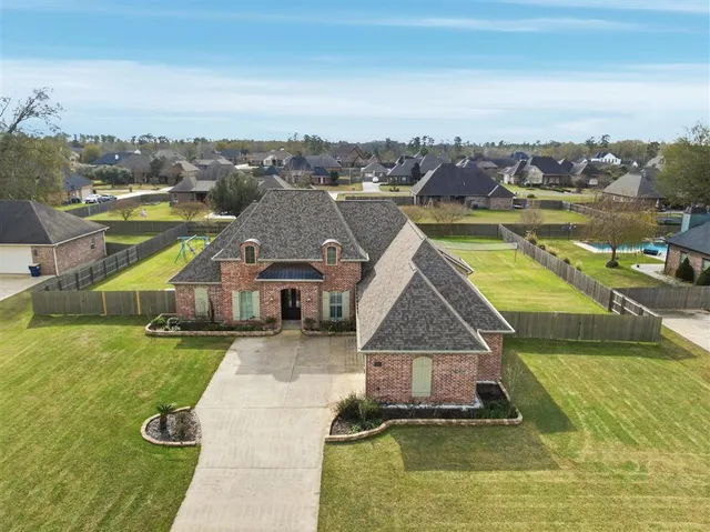 $485,000 | 1729 North Woodland Forest Drive, Lake Charles, LA 70611