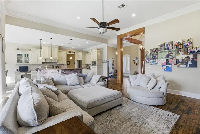 $485,000 | 1729 North Woodland Forest Drive, Lake Charles, LA 70611