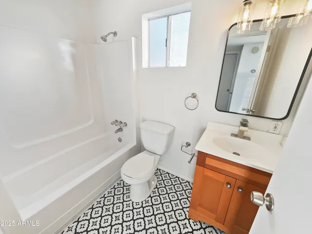 $243,000 | 2692 East Silk Oak Drive, Tempe, AZ 85288