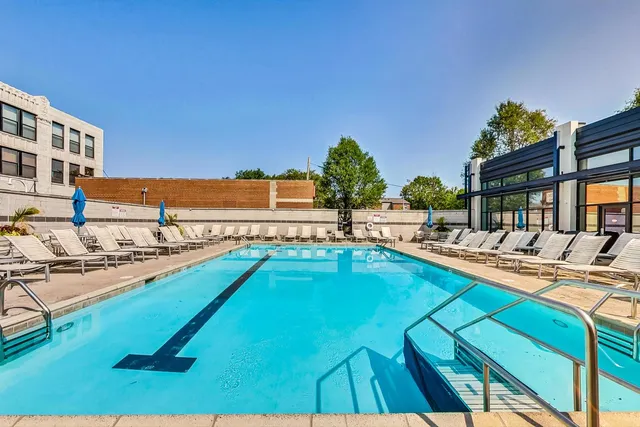 $285,000 | 1001 West 15th Street, Unit 241, Chicago, IL 60608