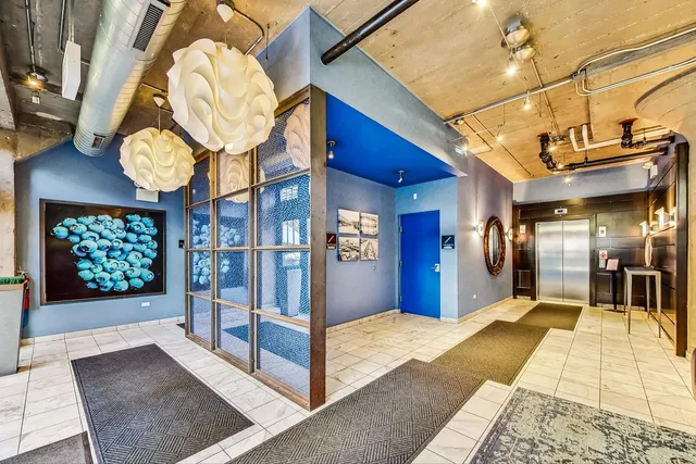 $285,000 | 1001 West 15th Street, Unit 241, Chicago, IL 60608