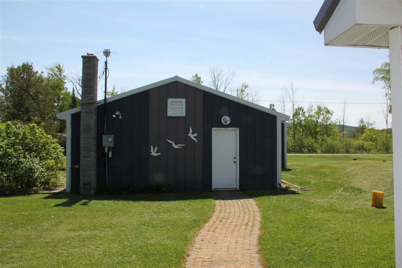 6879 East Birch Point Road Traverse City, MI 49684 - Photo 14 of 19 1879920-14.JPG