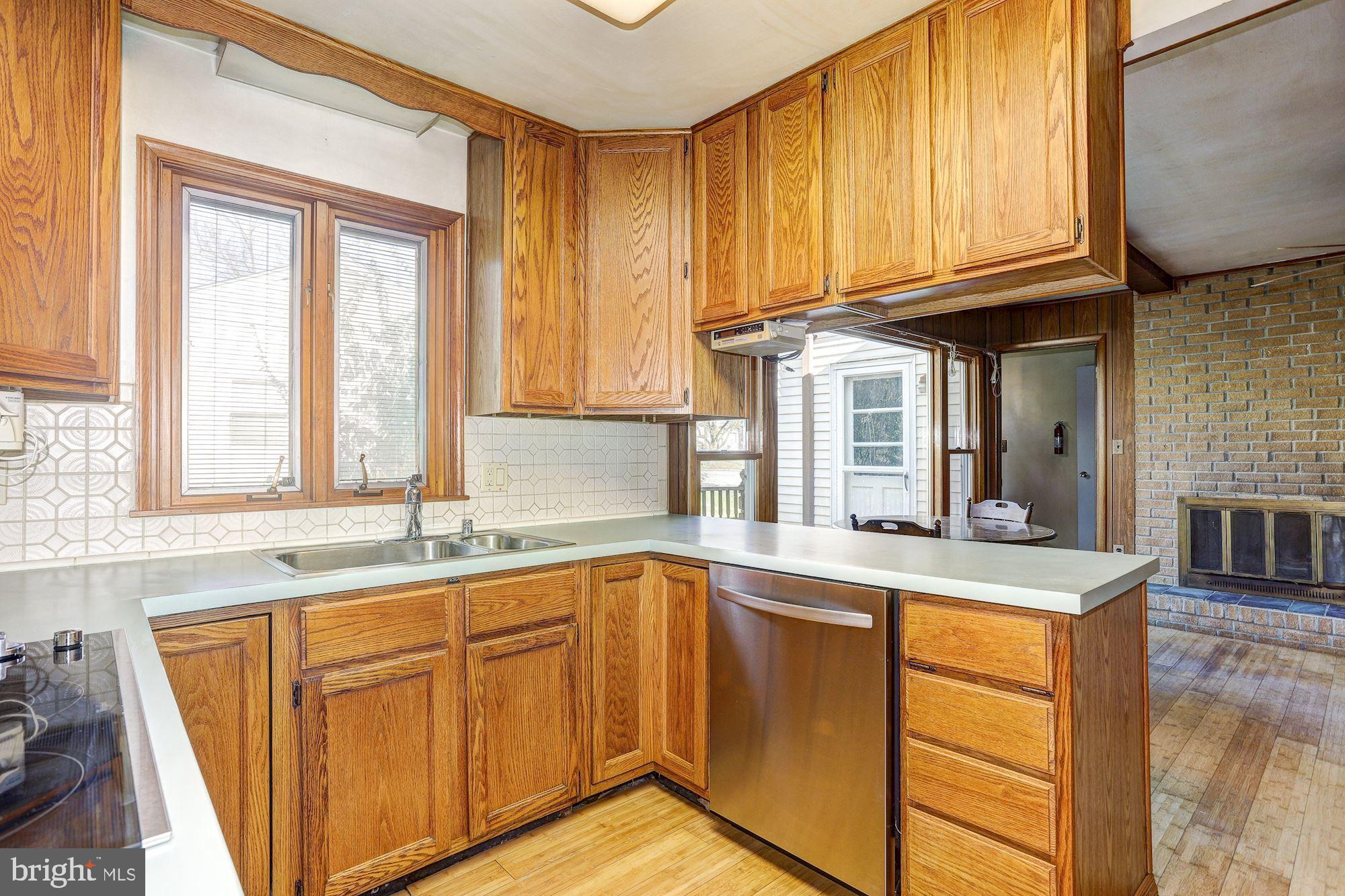8610 Dunbrook Lane Laurel, MD 20708 - Photo 7 of 24 Kitchen