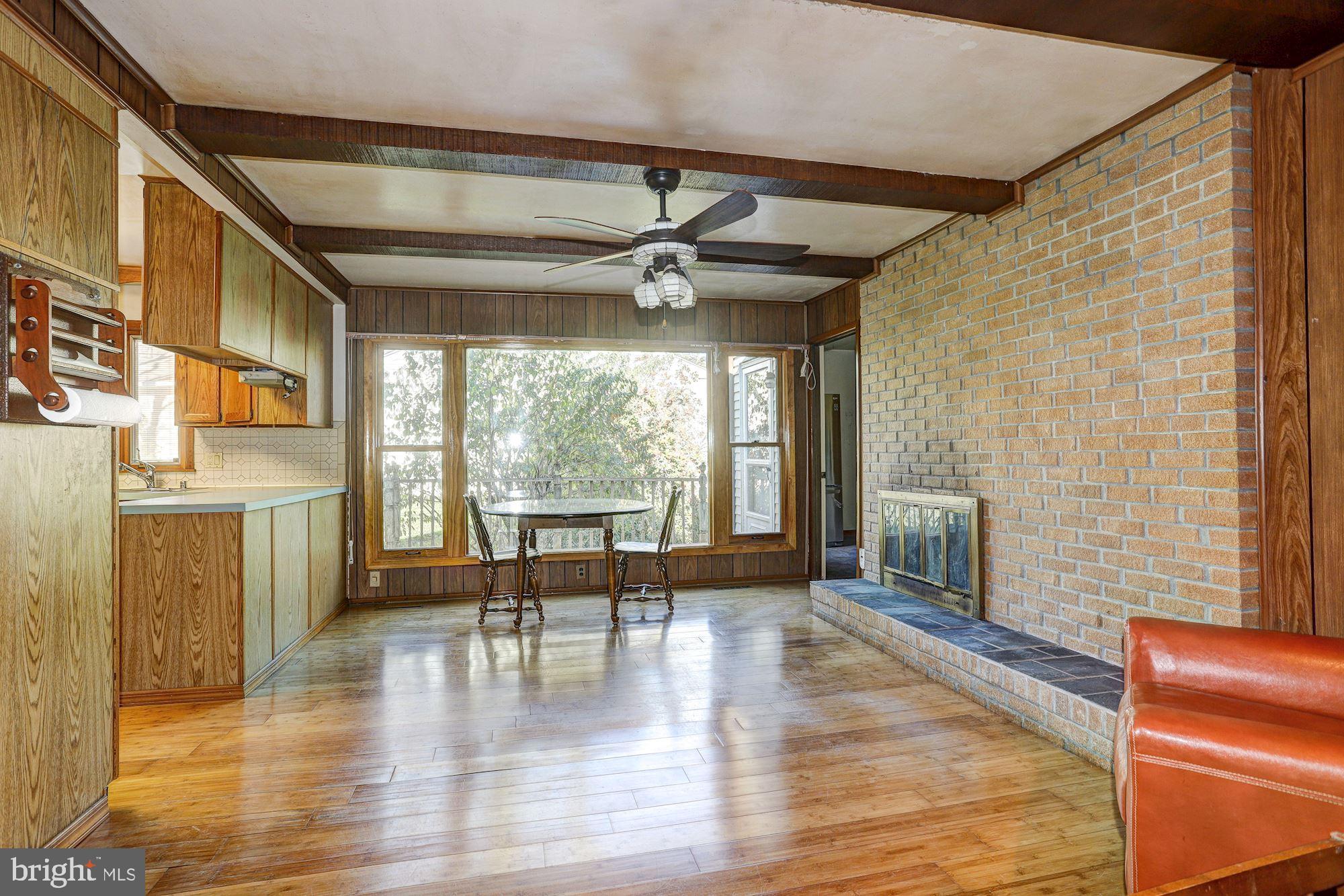 8610 Dunbrook Lane Laurel, MD 20708 - Photo 10 of 24 Family Room