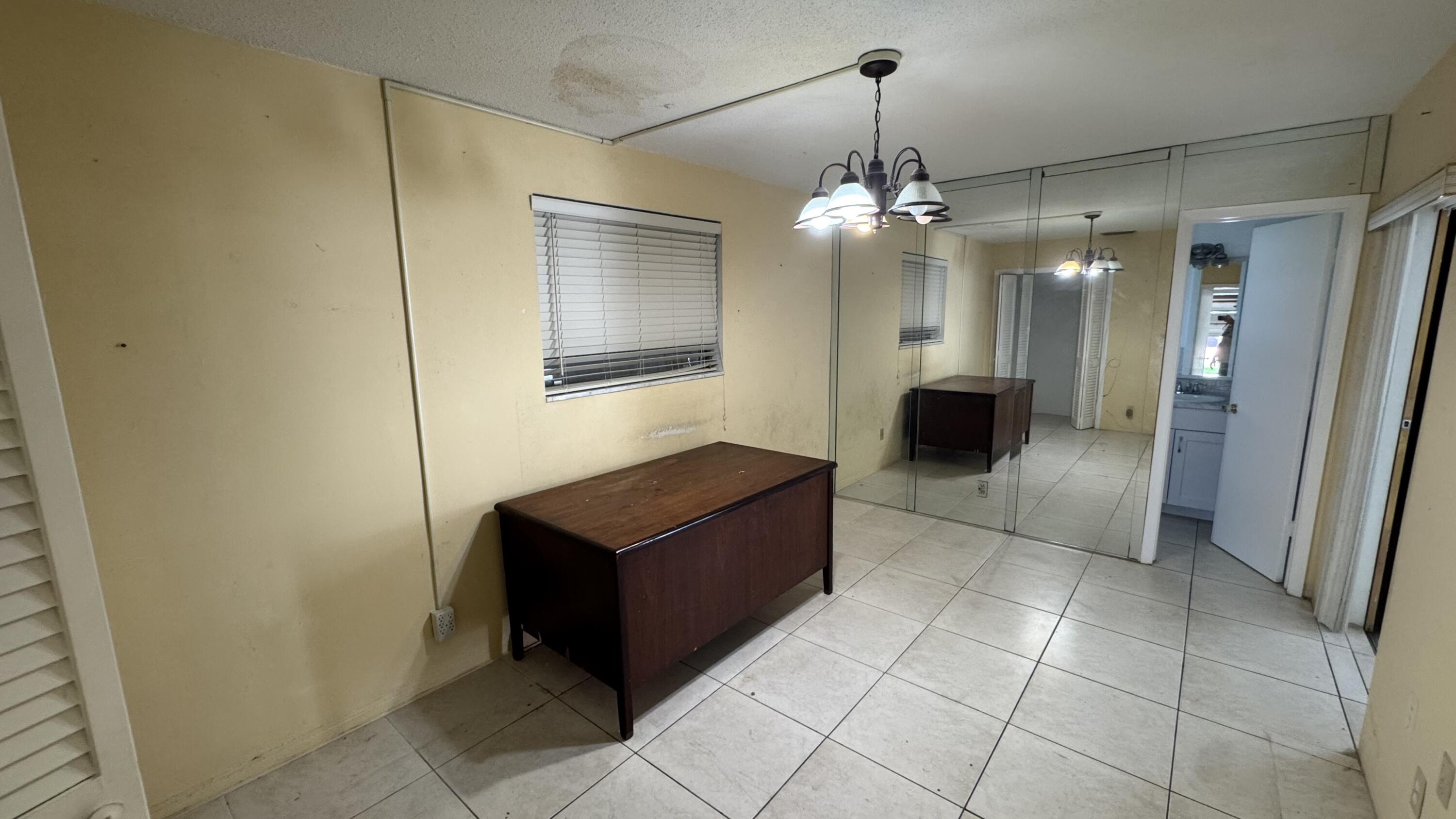 5401 West Park Road Hollywood, FL 33021 - Photo 12 of 26 IMG_4308