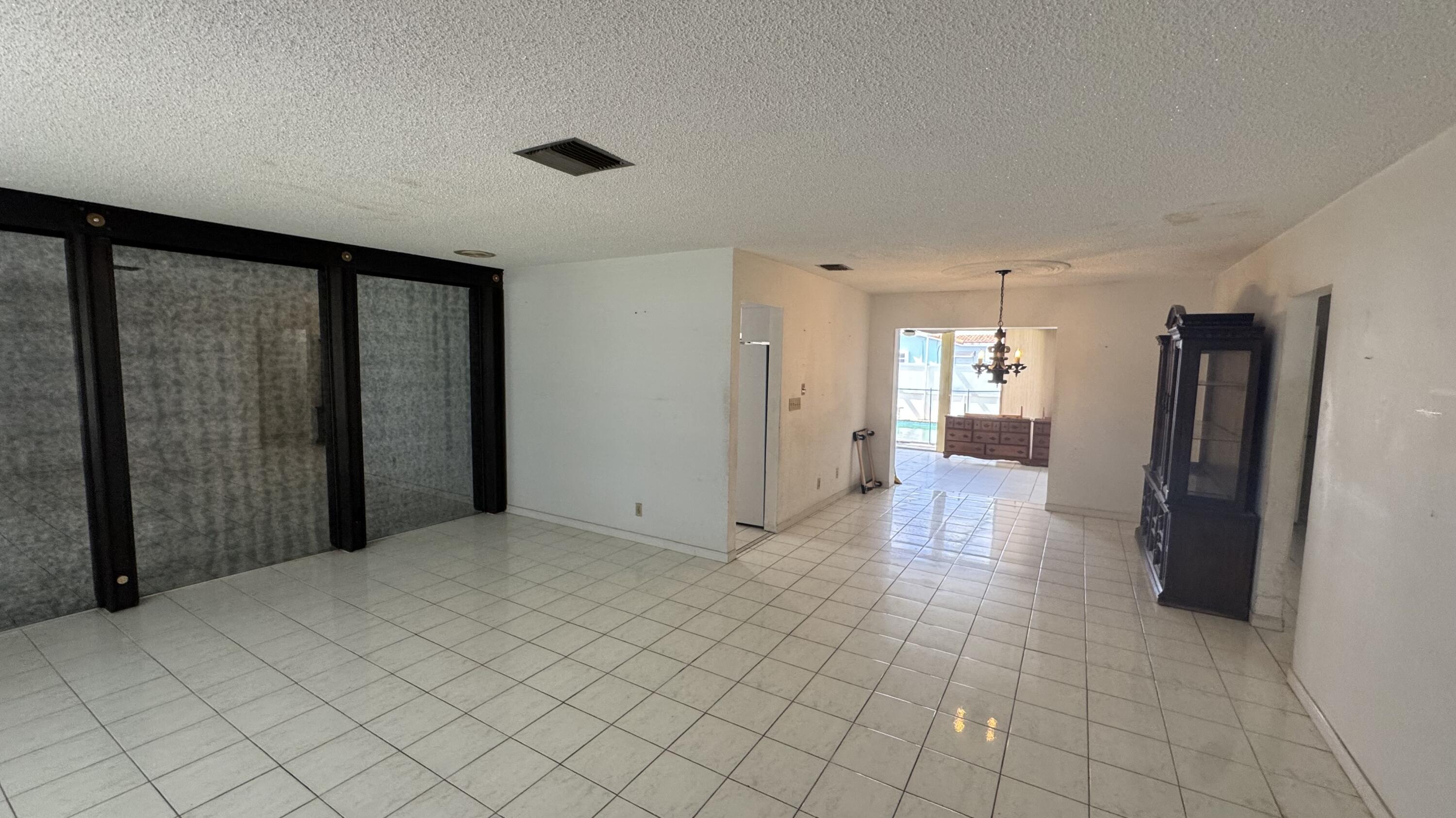 5401 West Park Road Hollywood, FL 33021 - Photo 16 of 26 IMG_4312