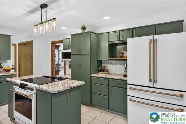 $525,000 | 4311 Lenmar Drive, Coplay, PA 18037