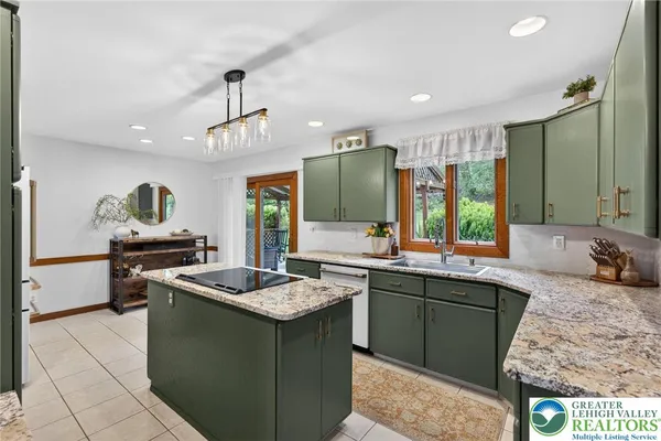 $525,000 | 4311 Lenmar Drive, Coplay, PA 18037