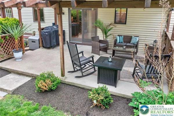 $525,000 | 4311 Lenmar Drive, Coplay, PA 18037