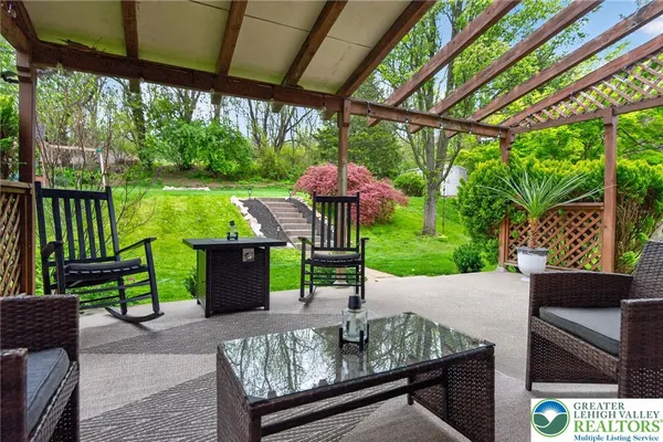 $525,000 | 4311 Lenmar Drive, Coplay, PA 18037